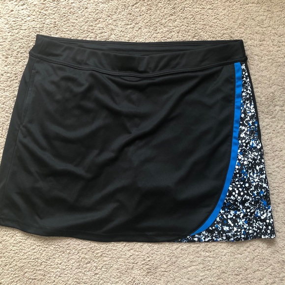 PGA Golf Skort. NWOT! Size L - Picture 1 of 3